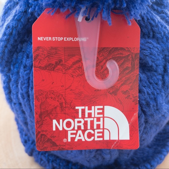 NORTH FACE BIGSBY Royal Blue Cable Knit Beanie with Pom Pom Unisex One Size NWT - Picture 9 of 13
